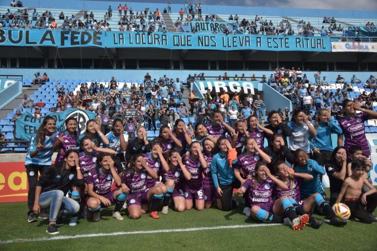 Belgrano le ganó a Barrio Parque y se consagró campeón de la Primera Dvisión de la Liga Cordobesa, en fútbol femenino.