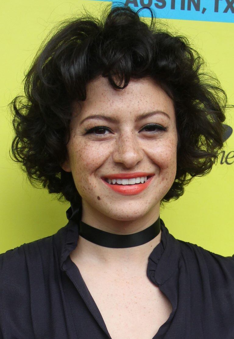 Alia Shawkat, la supuesta nueva novia de Brad Pitt.