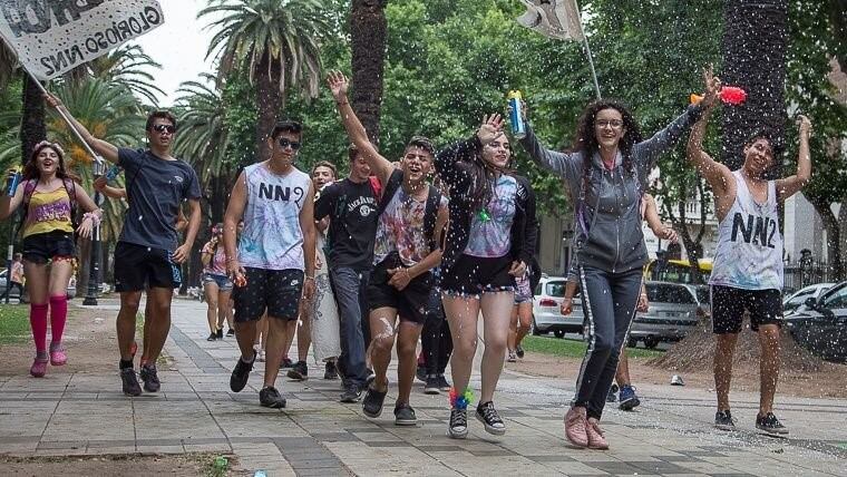 Los estudiantes de cuarto año salieron a festejar el fin de curso.