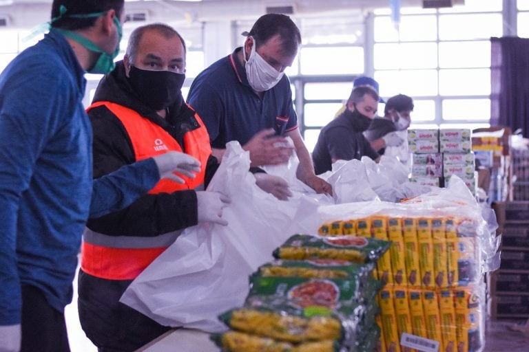 Los módulos están armados con alimentarios esenciales.