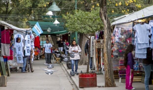 Puestos Parque San Martín\u002E (Municipalidad de Salta)