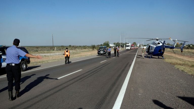 Controles policiales en la ruta.