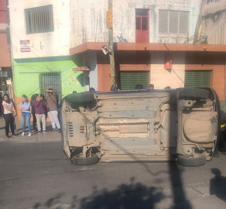 Estado en el que quedó el vehículo que recibió el impacto.