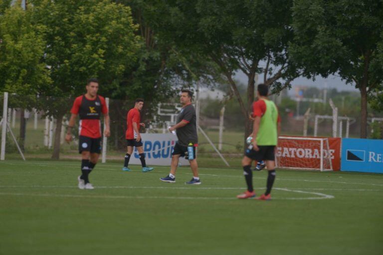 Caruso Lombardi y su primera practica como entrenador de Belgrano en Córdoba.