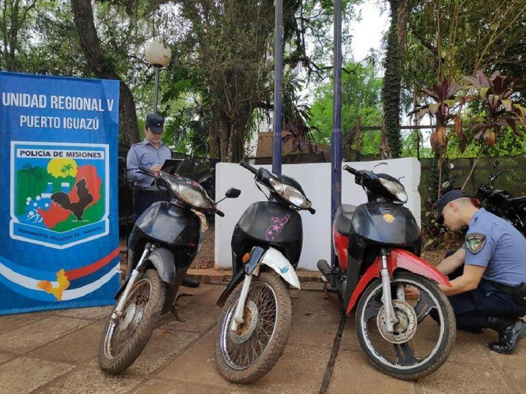 Nueve motocicletas secuestradas y cinco personas detenidas en Iguazú.