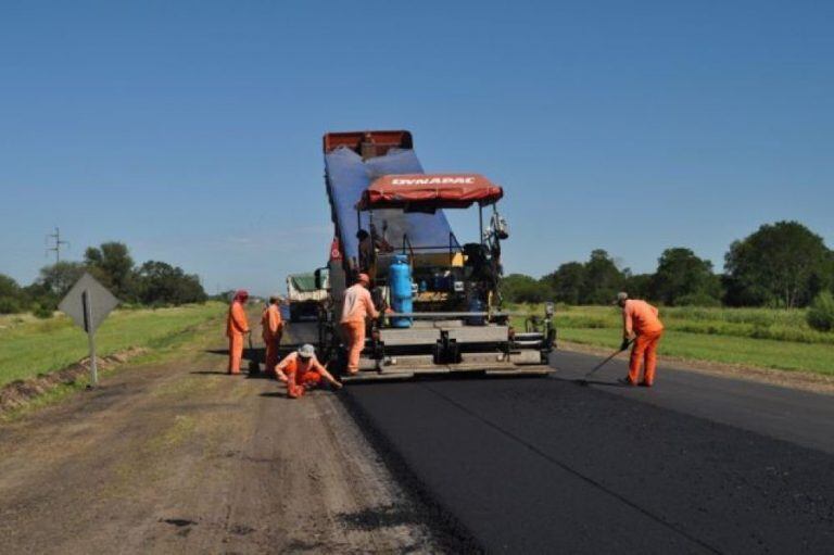 Trabajos en la zona de la Autovía a las afueras de Corrientes.