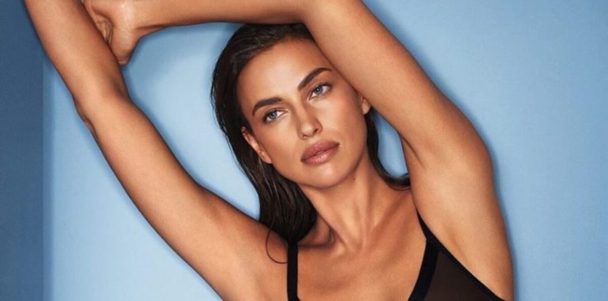 Irina Shayk posó con ropa interior de encaje y transparencias para su nueva campaña publicitaria