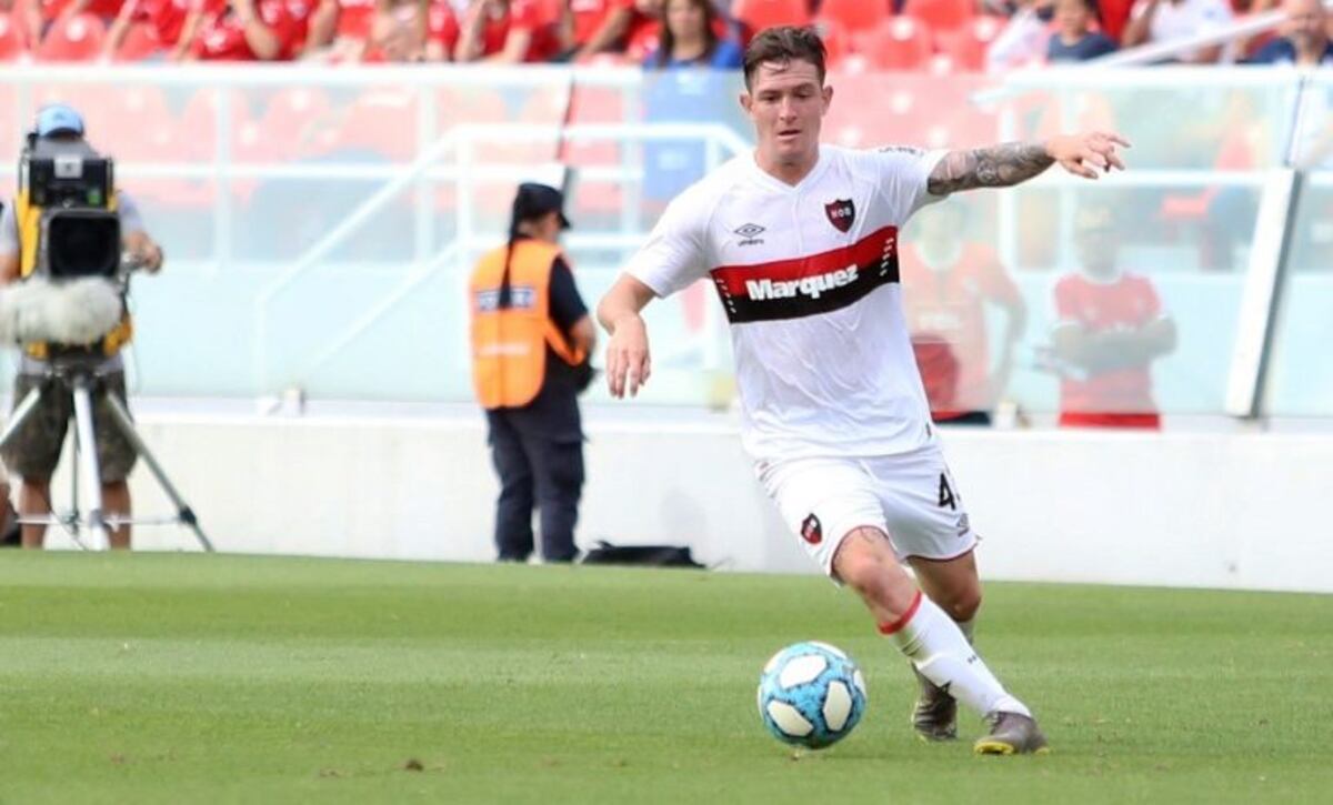 Ante el interés de Boca, Newell's extendió el contrato a Moreno