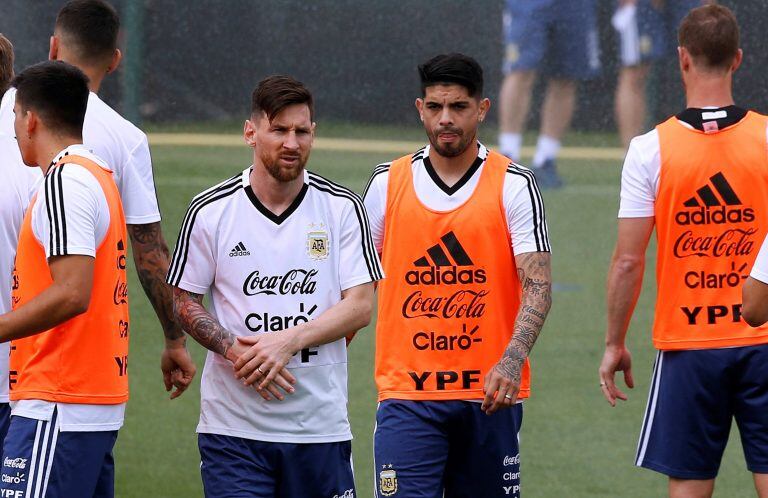 Banega un nuevo dolor de cabeza para Sampaoli