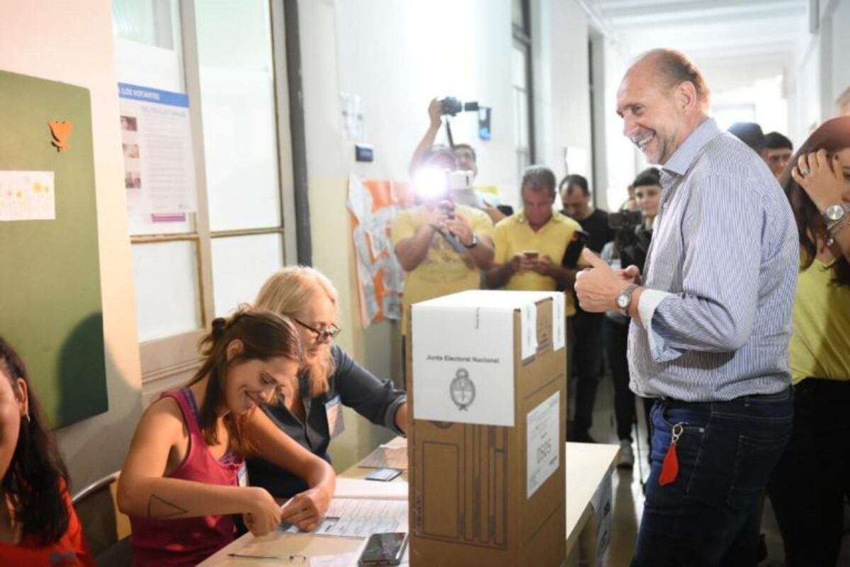 Omar Perotti: "Hay una gran expectativa de cambio"