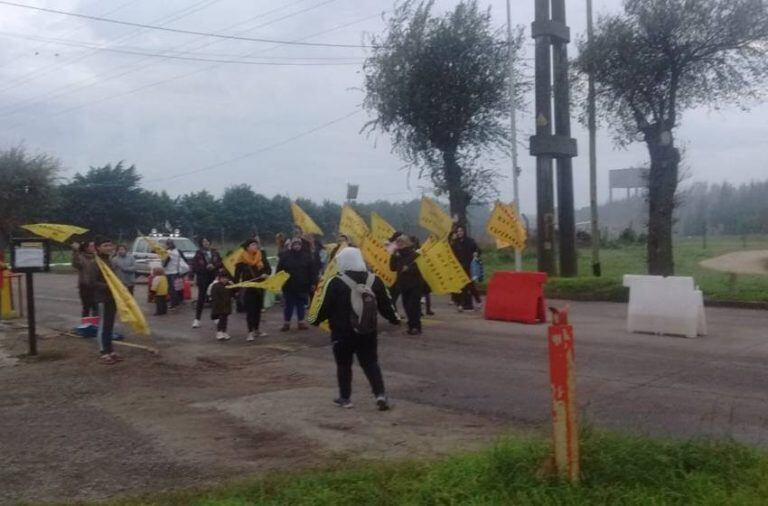 Bloquean los accesos al Parque Industrial de Mar del  Plata.