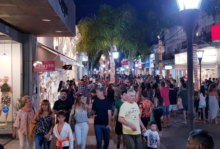 Peatonal "Centro comercial a cielo abierto"