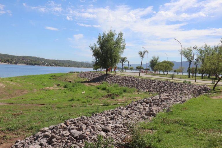 Así se puede disfrutar esta zona norte de la costanera en Carlos Paz.