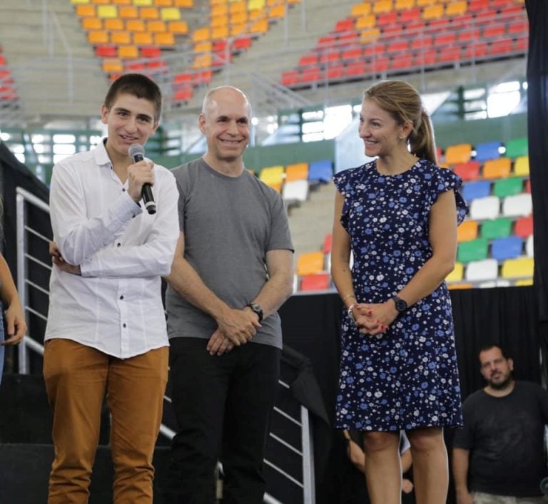 Nicolás Manno (izq), Horacio Rodríguez Larreta (med) y Soledad Acuña (Foto: Facebook/Soledad Acuña).