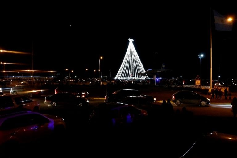 Encendido del árbol de navidad en Río Grande.