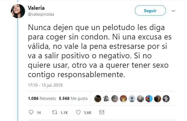 Una joven se puso un preservativo en el pie para generar conciencia y se volvió viral (Foto: captura Twitter/@valespinolaa)