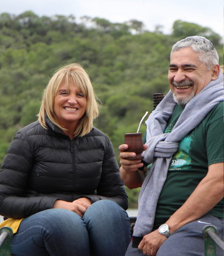 Laura y su pareja Carlos (Salta 4400)