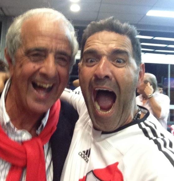 Hiinchas de River repudian la presencia de Mariano Iúdica en el aniversario de la Copa Libertadores (Foto: web)