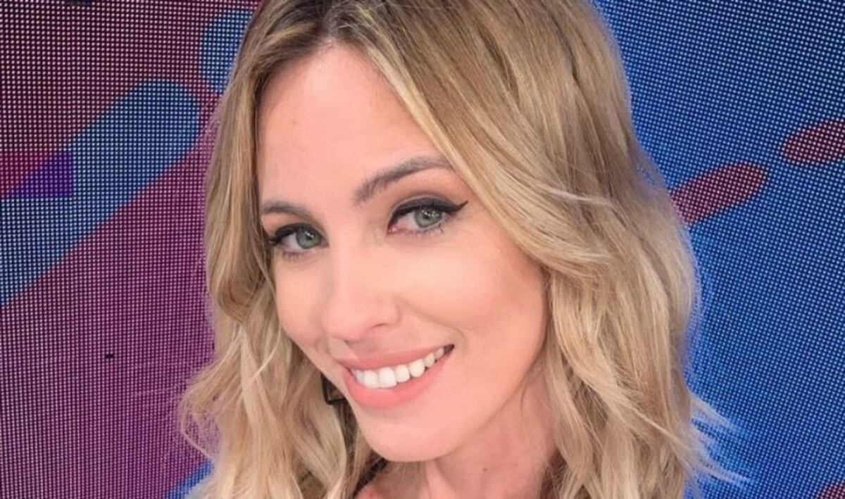 Rocío Guirao Díaz cautivó a sus seguidores con sensuales fotos en la playa