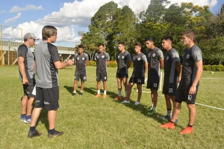 Crucero se prepara para los amistosos y la Copa Argentina. (Misiones Online)