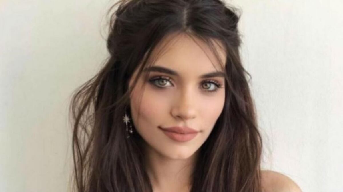 Eva de Dominici sale con el hermano de una estrella de Hollywood