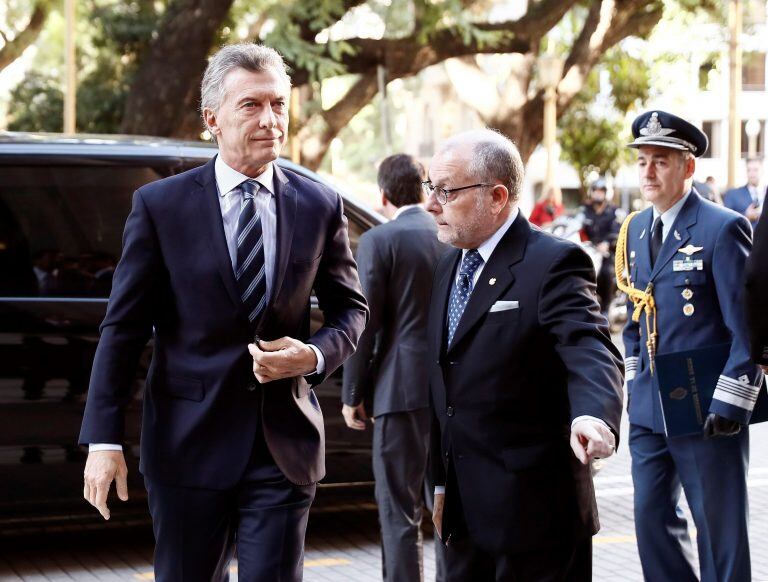 Macri - Faurie.