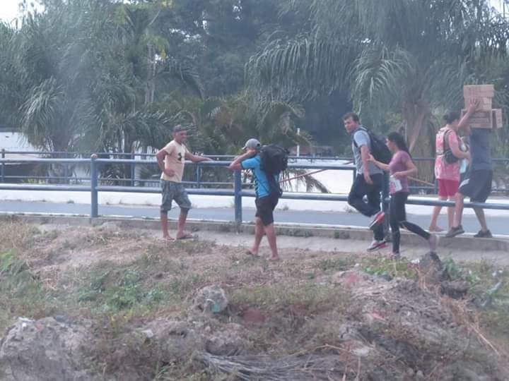 Pasaron caminando desde la Costanera de Clorinda al Paraguay y viceversa