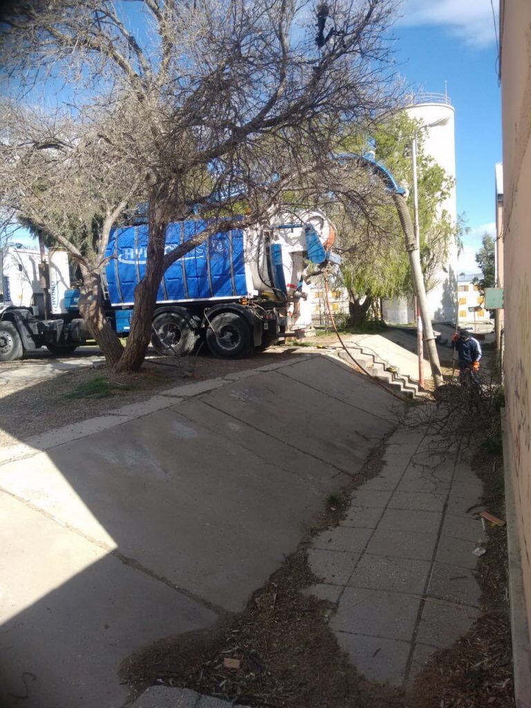 Se rehabilitó una de las estaciones para el tratamiento del efluente cloacal en el barrio 30 de Octubre.