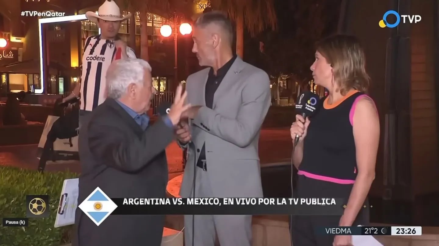 Sergio Goycochea se cruzó con hinchas mexicanos.