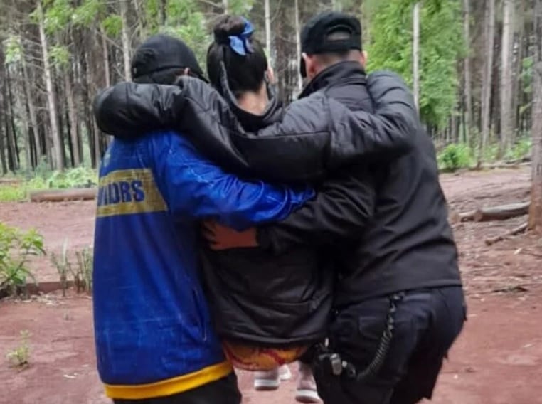 Los Helechos: policías asistieron a una mujer que estaba a punto de dar a luz.