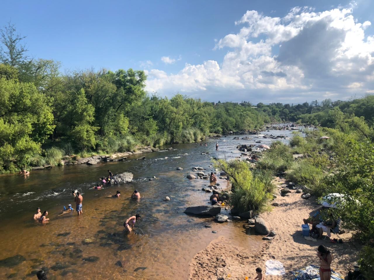 Río San Antonio en verano.