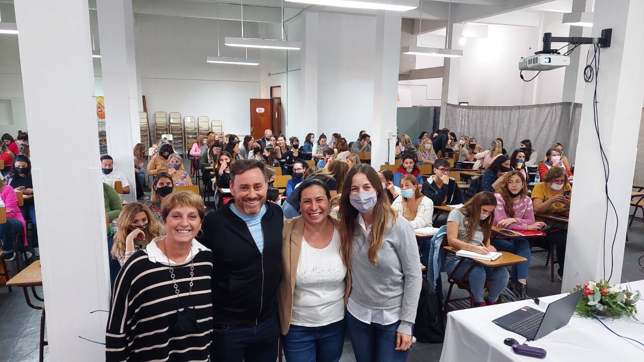 Jornadas “Neurodiversidad en el Aula” en Cresta