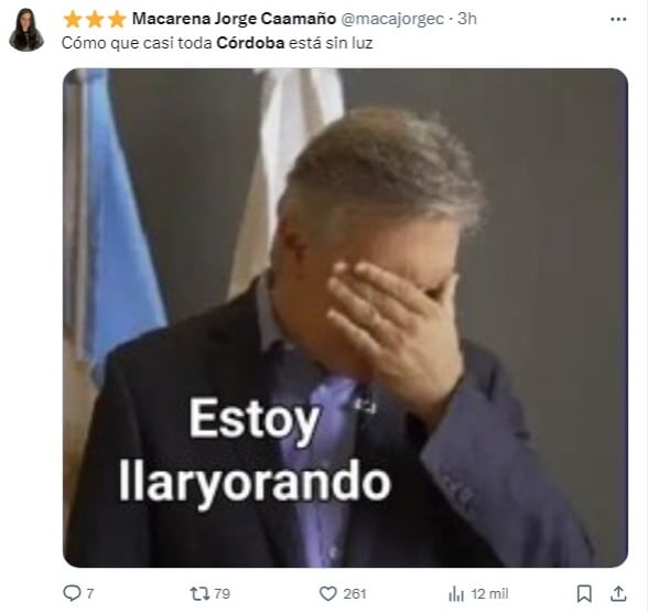 Los memes en medio de la interrupción del servicio.