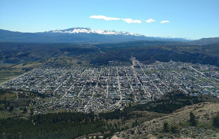 Foto panorámica de Esquel, desde el cerro La Cruz.