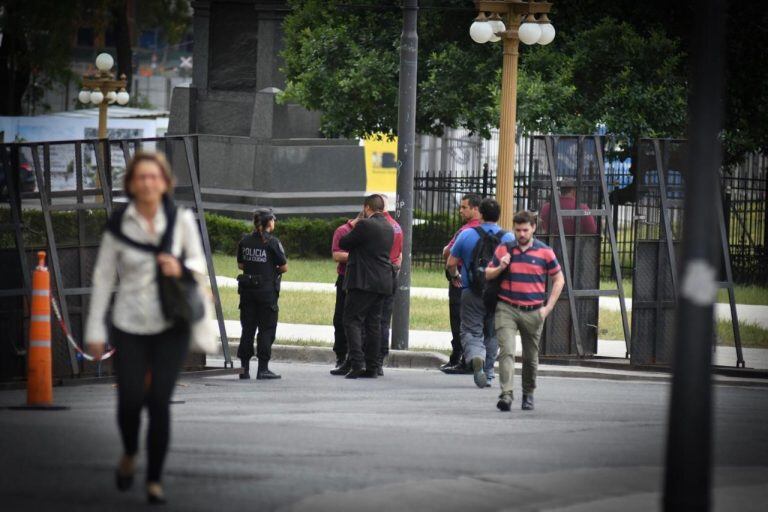 La Casa Rosada se encuentra vallada. Foto: Federico López Claro.