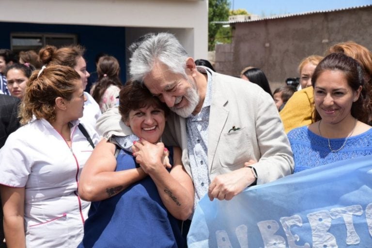 Nuevas viviendas entregadas en Nogolí y Candelaria. Foto: El Diario de la República.