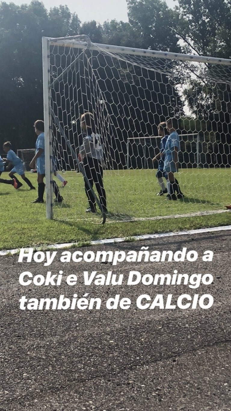 Wanda Nara acompañó a jugar al fútbol a su hijo Valentino y él le dedicó un gol. Instagram/wanda_icardi