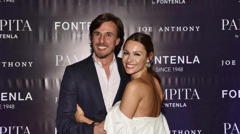 Pampita y su flamante marido en la presentación de Pampita by Fontenla. (Foto:Web)