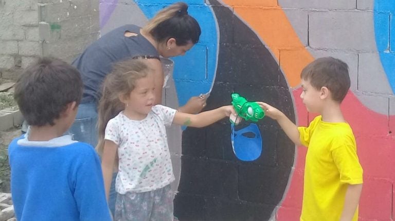 Avanzan los trabajos para que La Favela El Infierniello tenga su plaza de la Navidad.