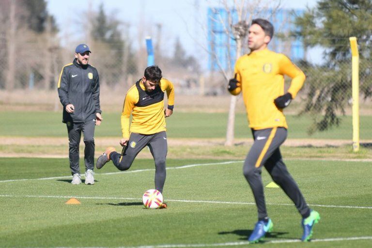 Rosario Central entrenó este martes en el predio de Arroyo Seco. (CARC)