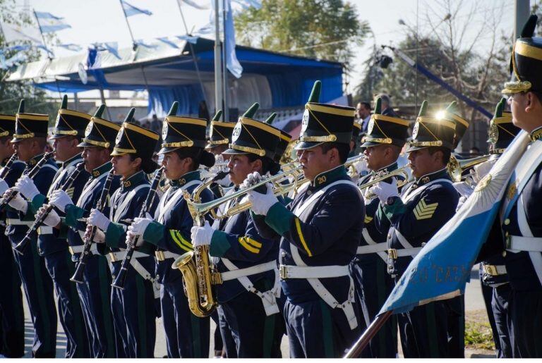 La Banda de Música de la Policía de la Provincia acompañó el inicio de los actos en Alto Comedero.