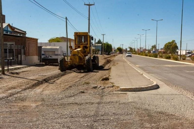 El Municipio de Rawson cuenta con muy poca maquinaria, hablando de moto niveladoras, camiones, maquinas para hacer hormigón, entre otros elementos.