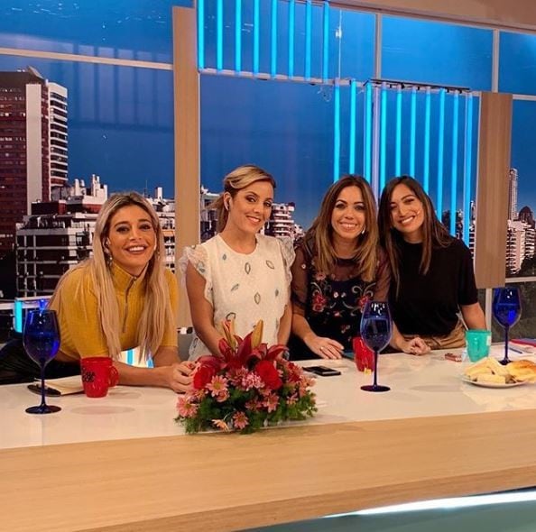 Sol Perez junto a Cora de Barbieri, Pía Shaw y Camila Hadad