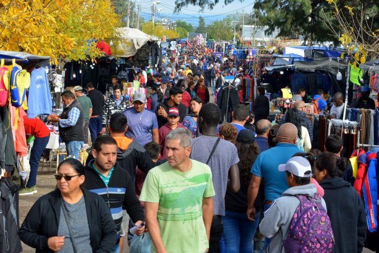 Villa de la Quebrada, San Luis. Puestos de feria.