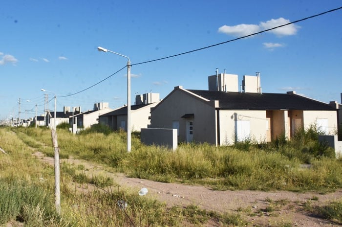 Miles de familias habitarán un nuevo barrio en Santa Rosa.