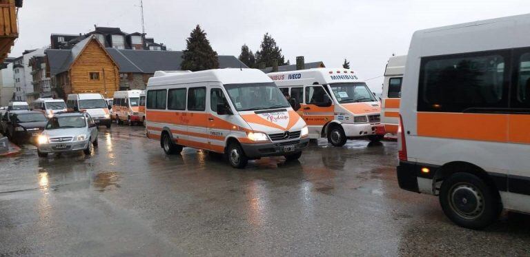 Los transportistas escolares exigen respuestas tras la pandemia por el coronavirus (Bariloche2000)