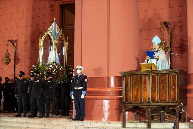 Procesión atípica de la Virgen del Valle.