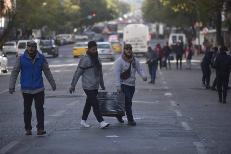 Levantaron el acampe piquetero en Córdoba.