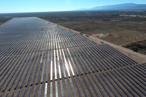 Parque Solar Caldenes del Oeste.