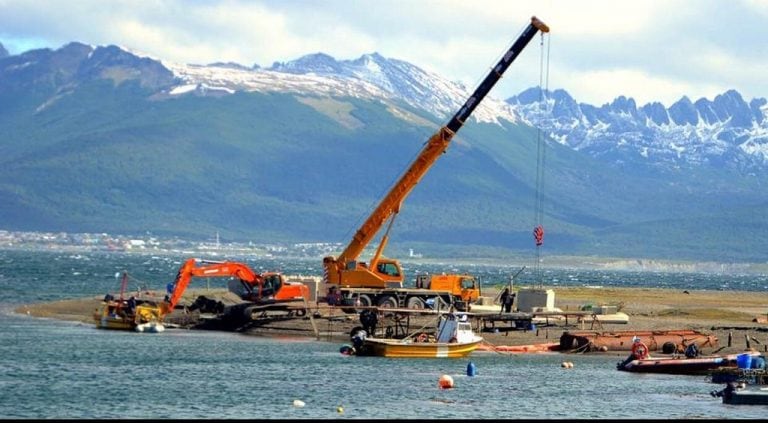 Avanza la construcción del muelle para pescadores de Almanza.